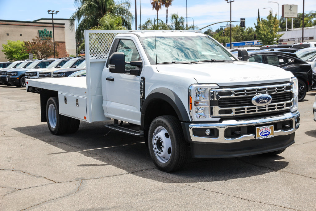 New 2024 Ford F550 2WD Regular Cab Super Duty image 3