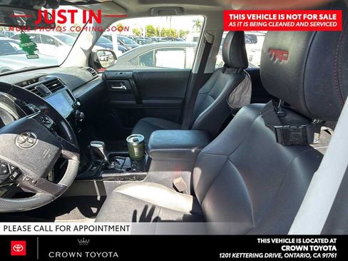 Used 2024 Toyota 4Runner TRD Off-Road Premium w/ Moonroof Package AWD/4WD image 5