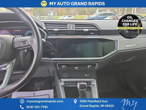 Used 2022 Audi Q3 2.0T Premium image 21