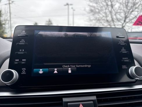 Used 2018 Honda Accord Sport image 31