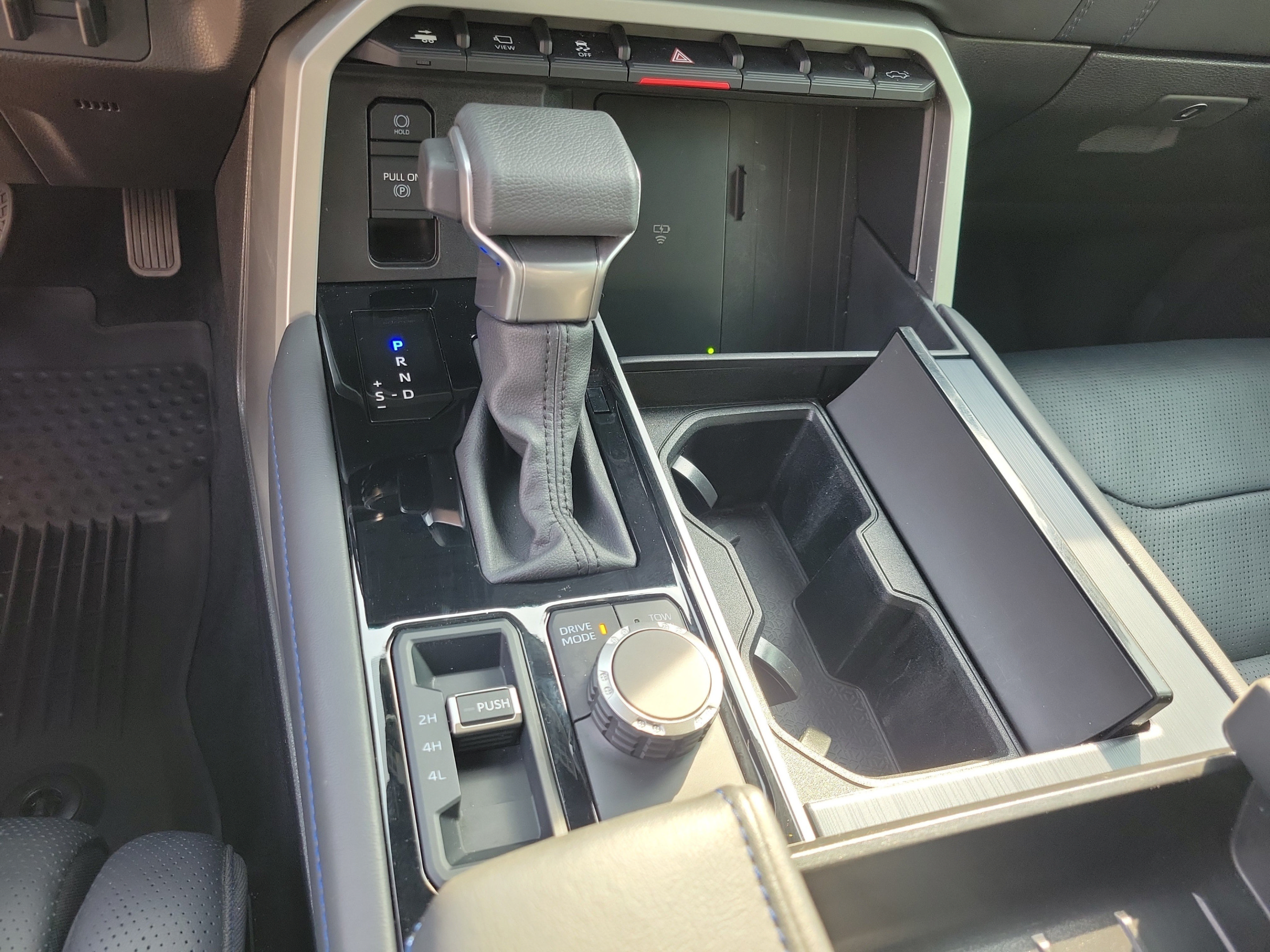 Used 2025 Toyota Tundra Platinum AWD/4WD image 19