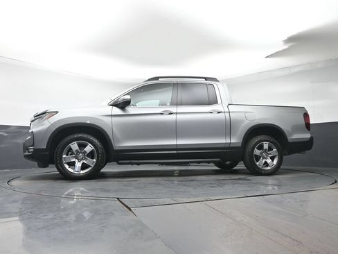 Certified 2025 Honda Ridgeline RTL image 31