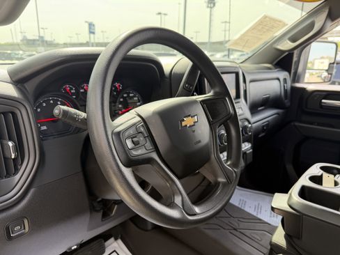 Used 2024 Chevrolet Silverado 2500 Custom w/ Custom Value Package AWD/4WD image 39