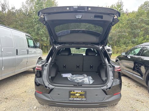 New 2026 Chevrolet Equinox EV LT image 25