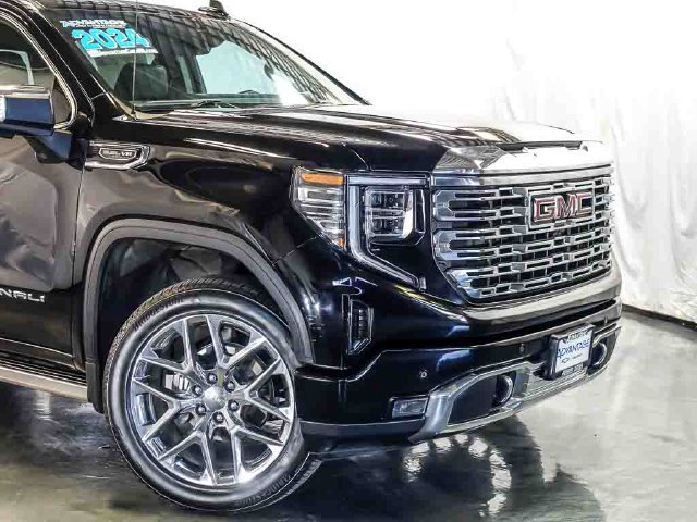Certified 2024 GMC Sierra 1500 Denali w/ Denali Reserve Package AWD/4WD image 3