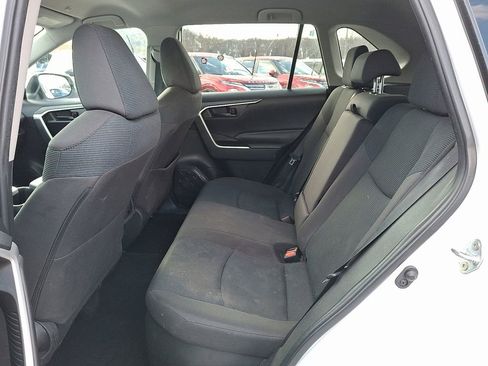 Used 2023 Toyota RAV4 LE AWD/4WD image 10