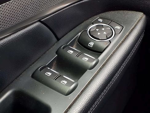 Used 2019 Ford Explorer XLT w/ Class III Trailer Tow Package FWD image 18