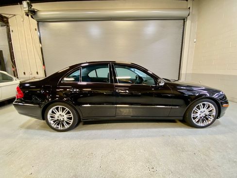 Used 2008 Mercedes-Benz E 350 Sedan image 6