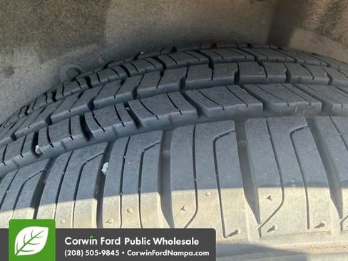 Used 2017 Nissan Rogue S AWD/4WD image 12