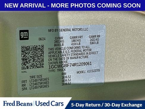Used 2024 Chevrolet Express 2500 Extended RWD image 36