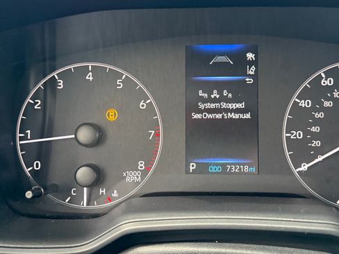 Used 2024 Toyota Corolla LE w/ LE Convenience Package FWD image 11