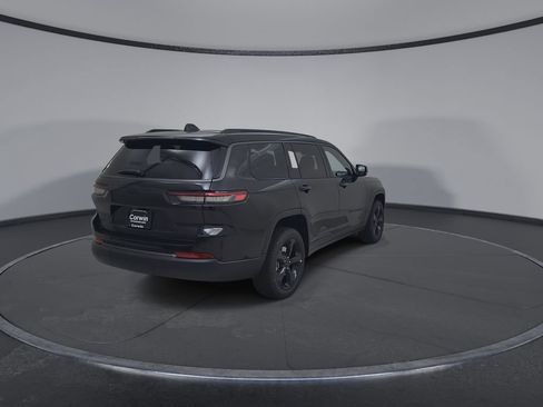 New 2026 Jeep Grand Cherokee L Limited w/ Limited Altitude Package AWD/4WD image 14