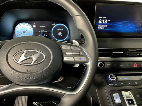 Used 2023 Hyundai Palisade Limited FWD image 12
