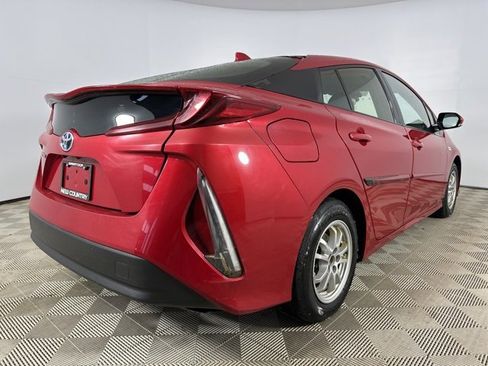 Used 2020 Toyota Prius Prime LE image 7
