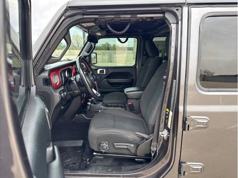 Used 2021 Jeep Wrangler Unlimited Rubicon AWD/4WD image 14