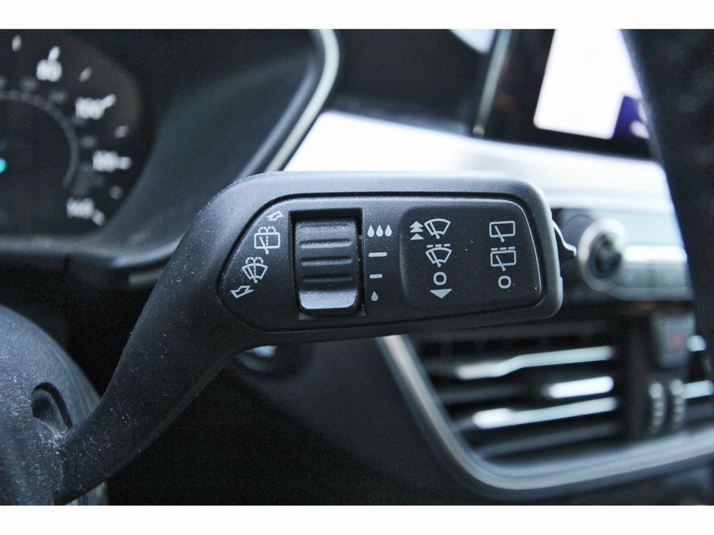 Used 2020 Ford Escape SEL FWD image 10