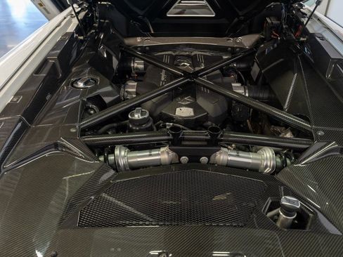 Used 2015 Lamborghini Aventador LP 700-4 image 14