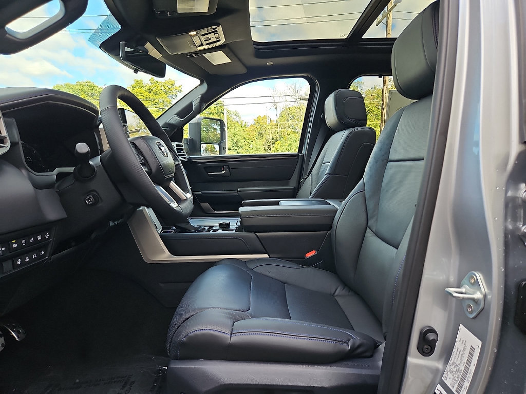 New 2026 Toyota Tundra Platinum w/ TRD Off-Road Package AWD/4WD image 10