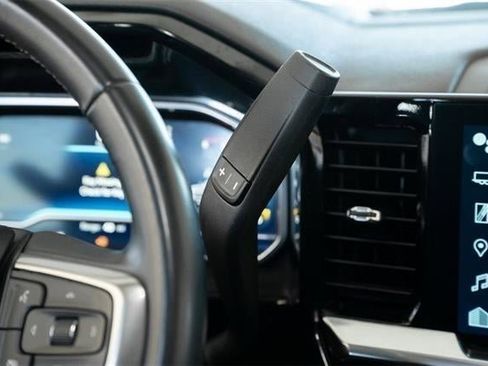 Used 2024 Chevrolet Silverado 3500 LT image 36