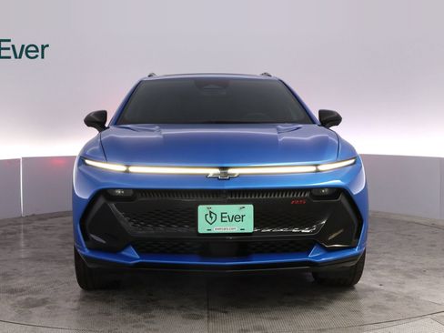 Used 2025 Chevrolet Equinox EV RS w/ LPO, All-Weather Mat Package FWD image 12
