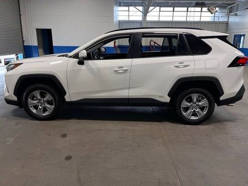 Used 2025 Toyota RAV4 LE AWD/4WD image 6