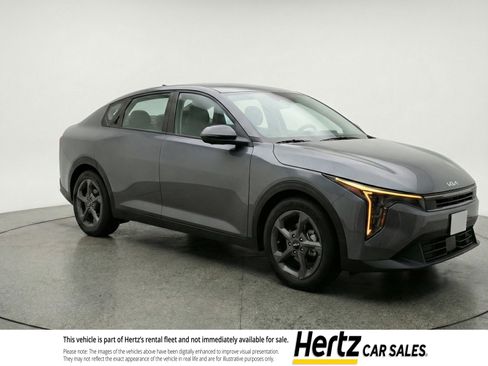 Used 2025 Kia K4 FWD image 1