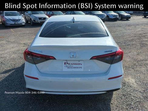 Used 2023 Honda Civic Touring image 5