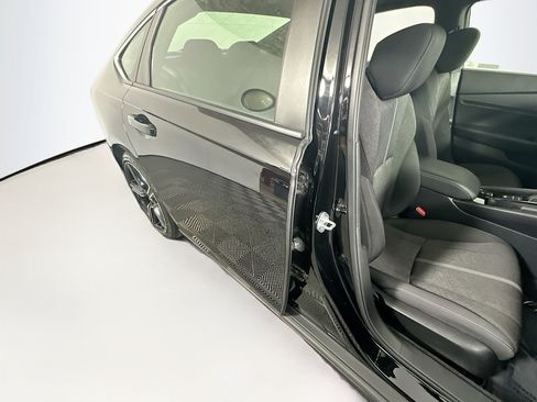 Used 2024 Honda Accord Sport image 28