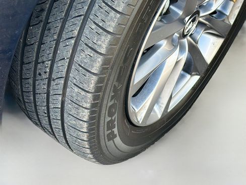 Used 2024 MAZDA MAZDA3 s image 40