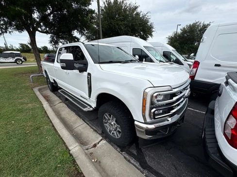 Used 2023 Ford F350 Lariat AWD/4WD image 5