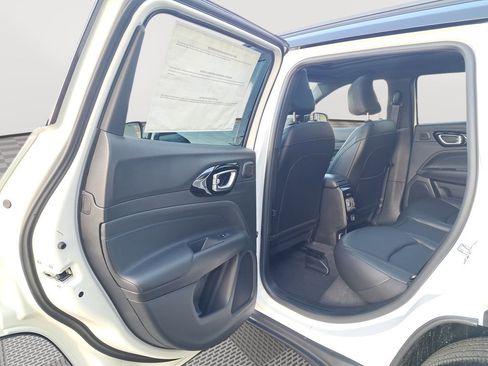New 2026 Jeep Compass Limited w/ Sun, Sound & Navigation Group image 13