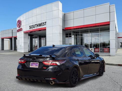Used 2022 Toyota Camry TRD image 5