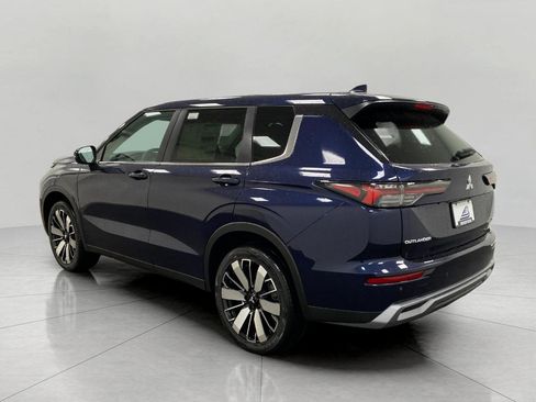 New 2026 Mitsubishi Outlander AWD image 7