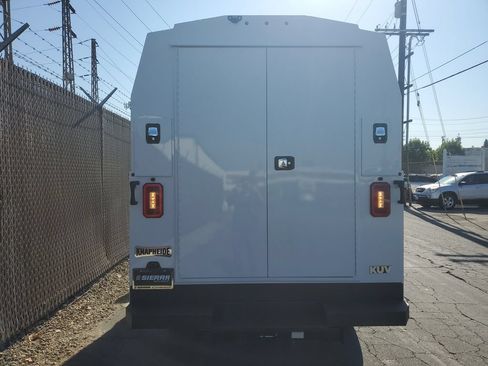 New 2025 Chevrolet Express 3500 w/ Power Convenience Package RWD image 5
