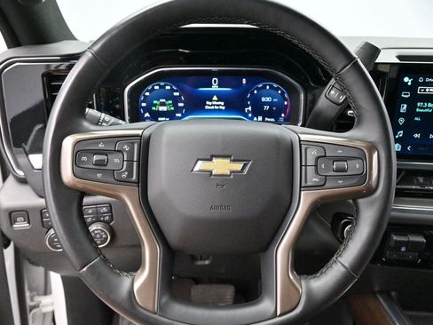 Used 2024 Chevrolet Silverado 2500 High Country w/ Technology Package AWD/4WD image 14