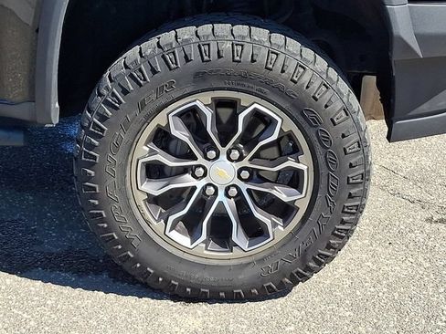 Used 2018 Chevrolet Colorado ZR2 AWD/4WD image 28