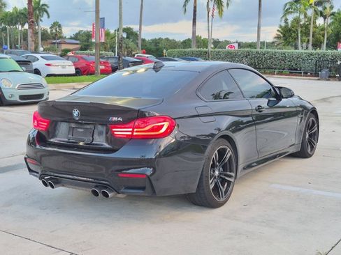 Used 2018 BMW M4 Coupe RWD image 5