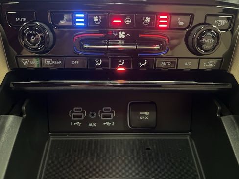 New 2025 Jeep Grand Cherokee Limited image 14