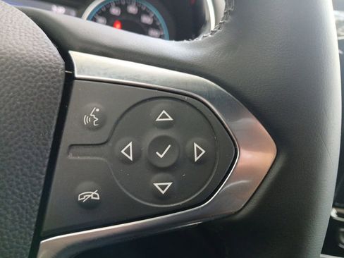 Used 2023 Chevrolet Traverse LT FWD image 22