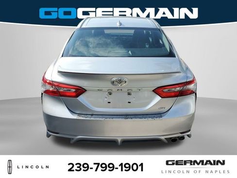 Used 2018 Toyota Camry L image 8