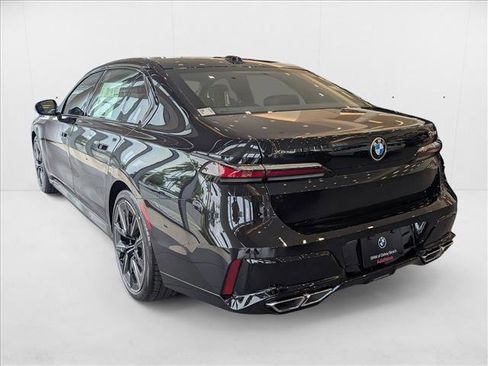 New 2026 BMW 760i xDrive w/ Executive Package image 7