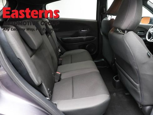 Used 2021 Honda HR-V Sport image 21
