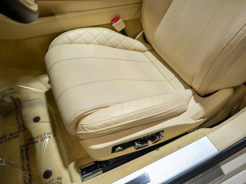 Used 2020 Bentley Continental GT V8 image 32