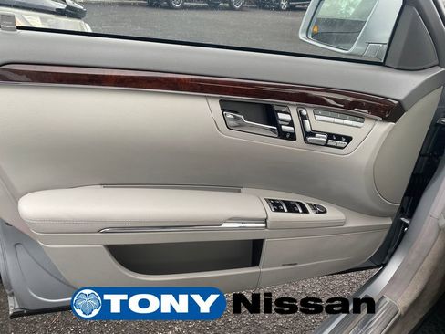Used 2012 Mercedes-Benz S 550 image 14