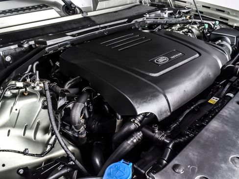 Used 2024 Land Rover Defender 110 S AWD/4WD image 9