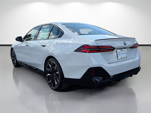 New 2027 BMW 530i RWD image 5