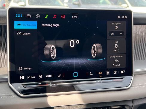 New 2026 Volkswagen Tiguan SE R-Line image 25