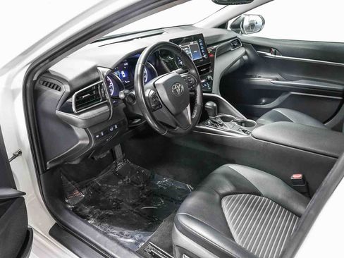 Certified 2021 Toyota Camry SE w/ Convenience Package AWD/4WD image 17