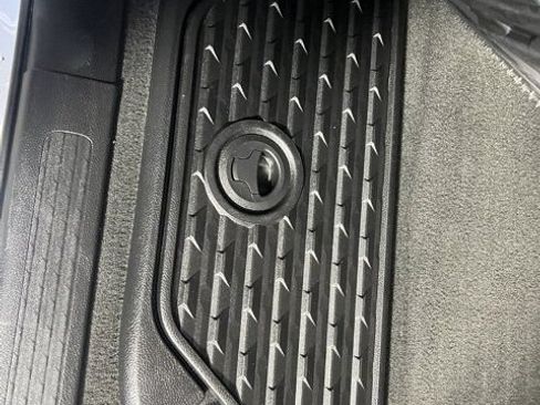 Used 2023 RAM 1500 Laramie AWD/4WD image 27