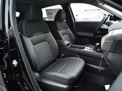 New 2026 Nissan Kicks SV w/ SV Premium Package image 19